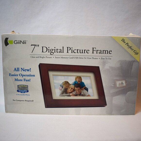 2010 GiiNii 7 Inch Digital Picture Frame GP-7AWP-1 No Computer Needed - Picture 3 of 4